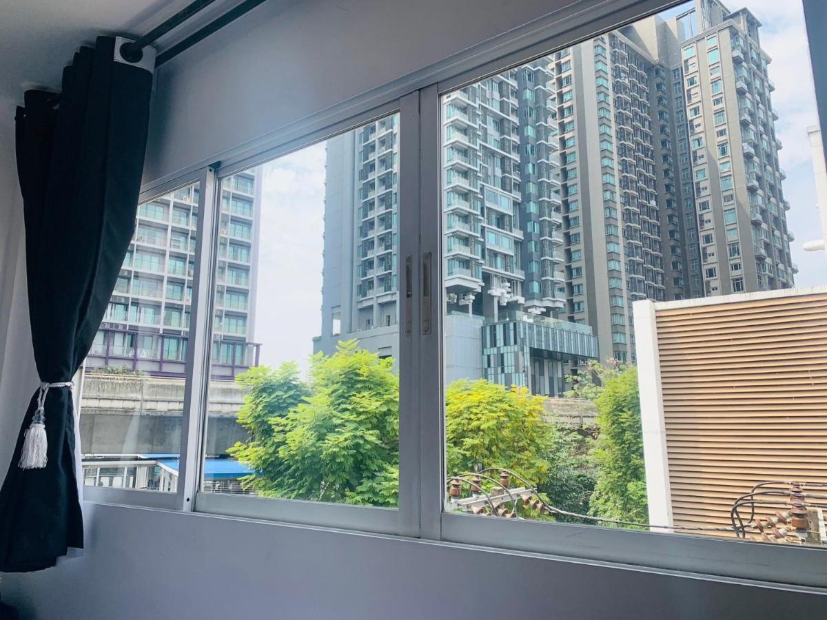Thonglor Suites Hotel Банкок Екстериор снимка
