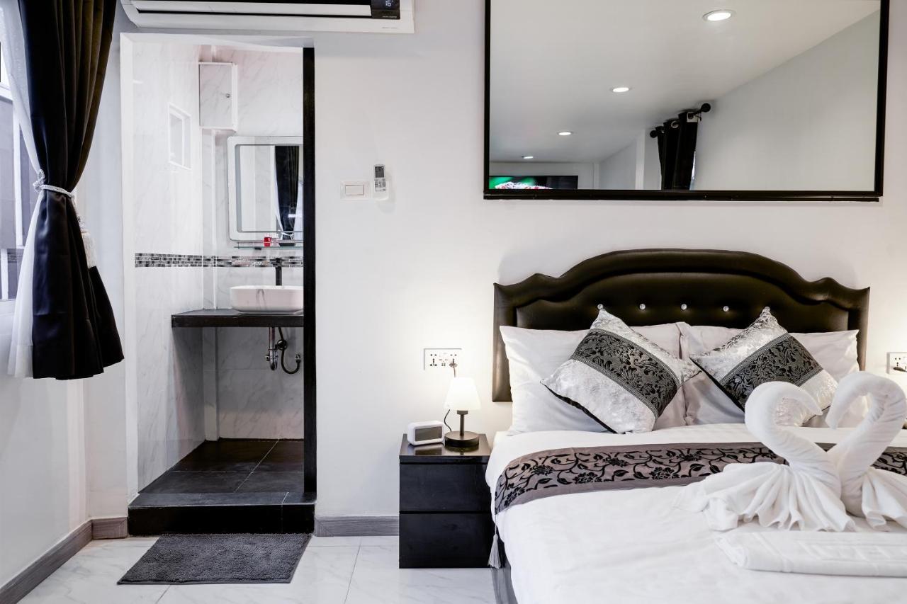 Thonglor Suites Hotel Банкок Екстериор снимка